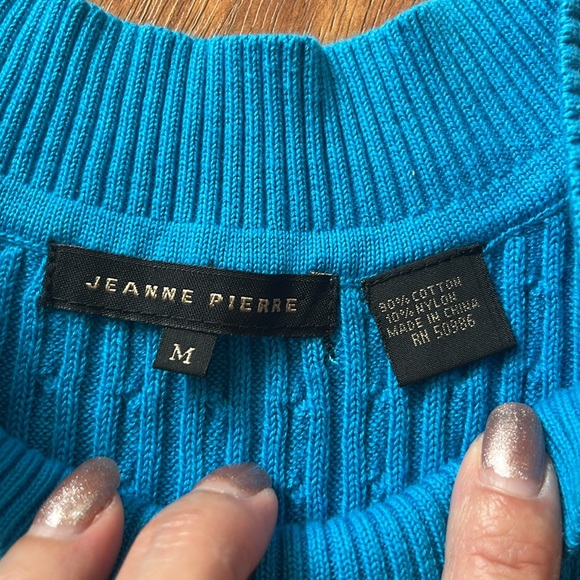 Like new Jeanne Pierre beautiful blue cable knit tank - Picture 8 of 9